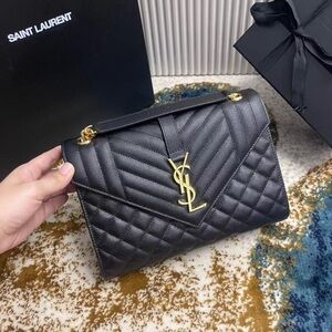YSL ENVELOPE MEDIUM CHAIN BAG IN SUPPLE MATELASSÉ LEATHER